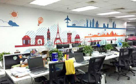 新化教你设计办公室墙绘的方法。