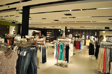 新化商场里的店面怎么装修？